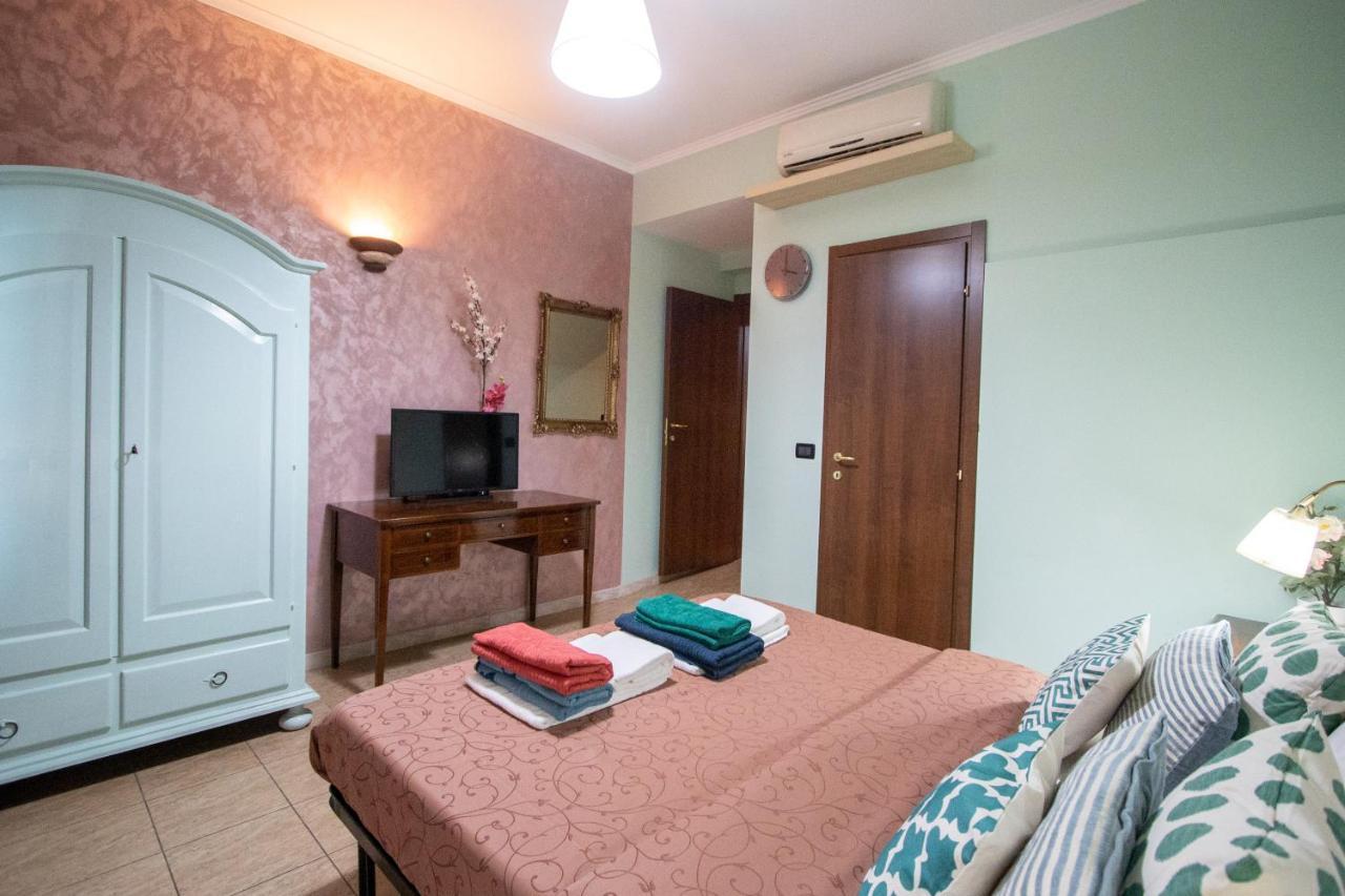 B&B Colorful Suite Yard Рим Экстерьер фото